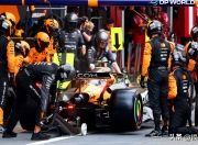 雷火电竞网址-红牛车队碾压威廉姆斯，皮亚斯特里高光表现