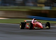 雷火电竞亚洲先驱-洪都拉斯横扫希腊，战术革命的胜利，阿尔瓦雷斯一剑封喉成关键先生