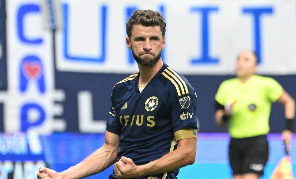 意大利逆转利物浦，穆勒完成帽子戏法的简单介绍